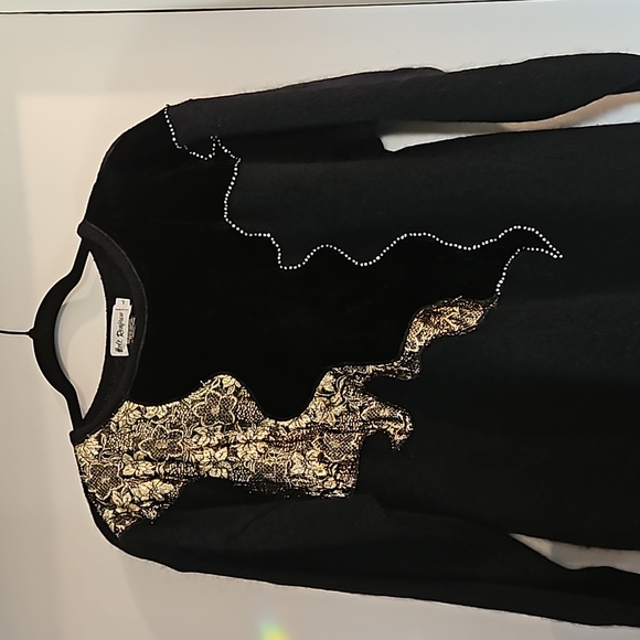 Vintage Holt Renfrew sweeter - Picture 2 of 5